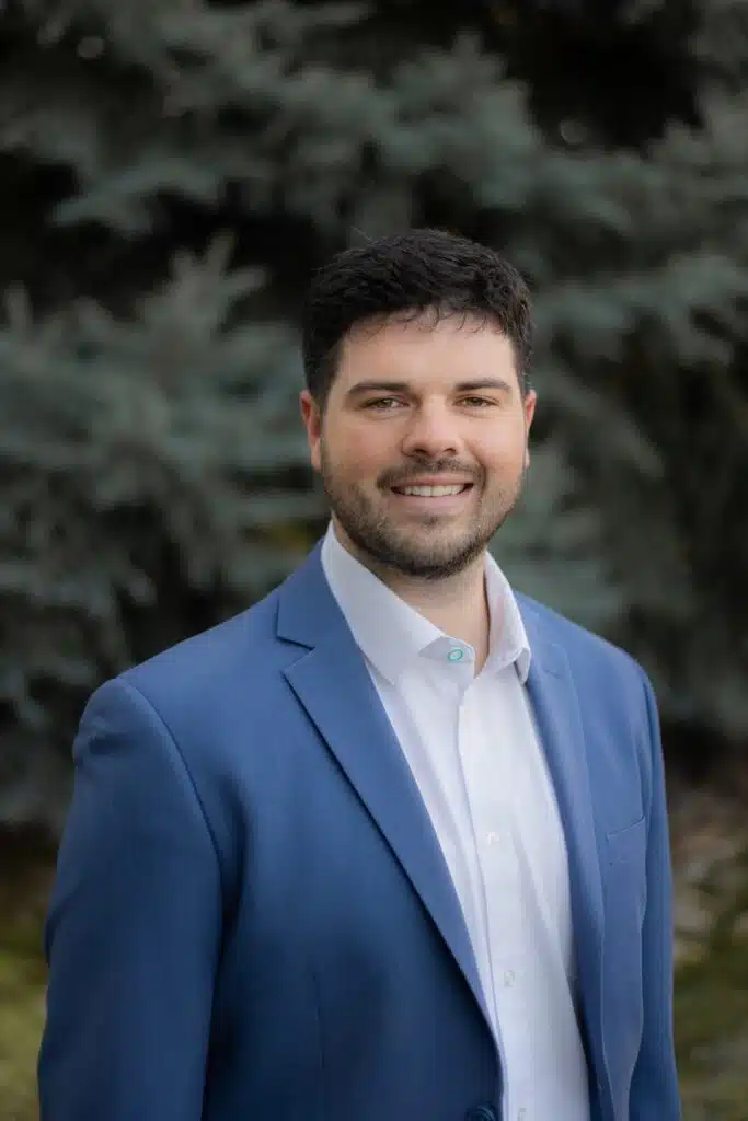 Kaden McCarney, Financial Advisor